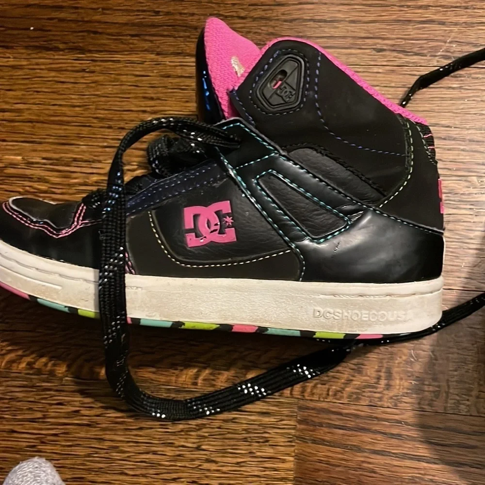 DC edgy shoes